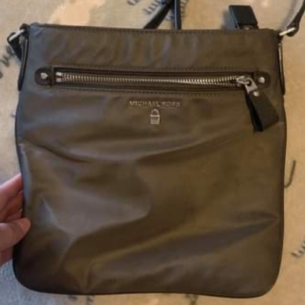 ichael Kors Crossbody.